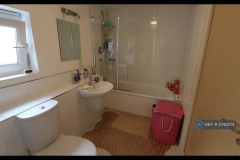 2 bedroom flat to rent, Dunn Street, London, E8