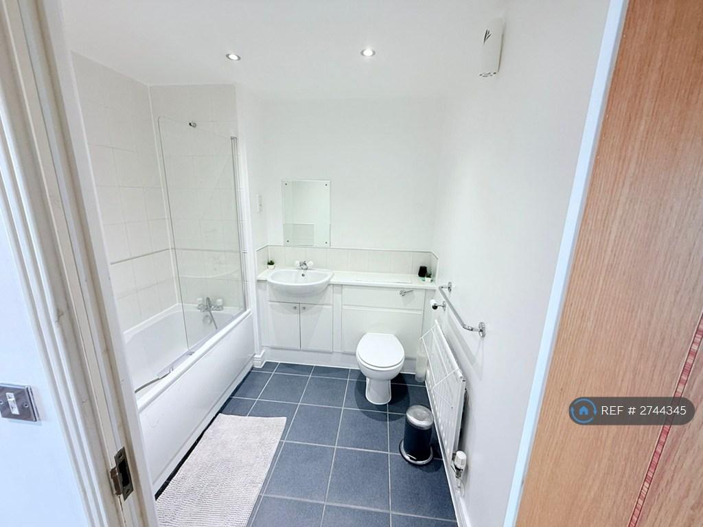 Main Bathroom