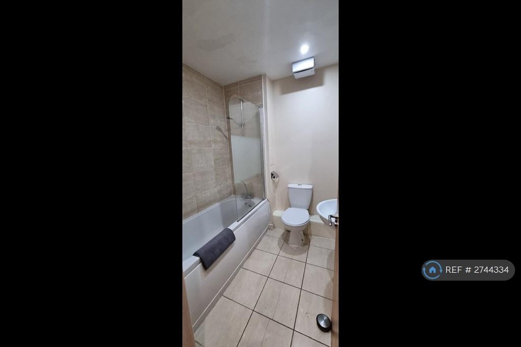 Main Bathroom