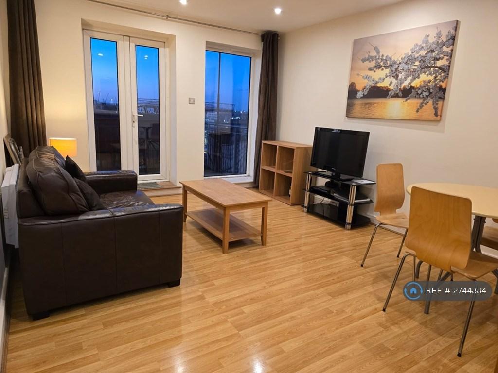 Spacious Living Room