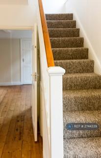 3 bedroom semi-detached house to rent, Russell Road, Manchester, M16