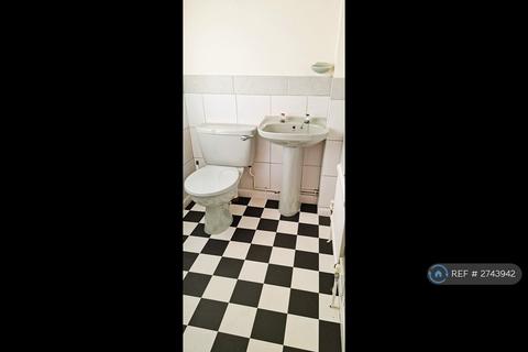 3 bedroom detached house to rent, Wentworth Drive, Oundle, Peterborough, PE8