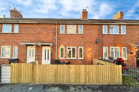 3 bedroom terraced house to rent, Luckwell Road, Bristol BS3
