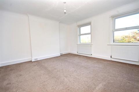 2 bedroom flat for sale, Upperton Gardens, Eastbourne