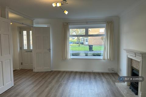 3 bedroom semi-detached house to rent, Riley Close, Sale, M33