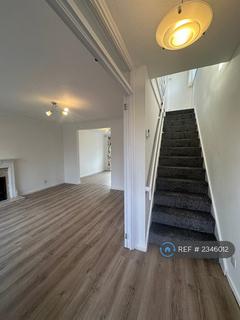 3 bedroom semi-detached house to rent, Riley Close, Sale, M33