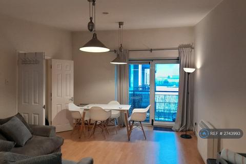 2 bedroom flat to rent, Fishguard Way, London, E16