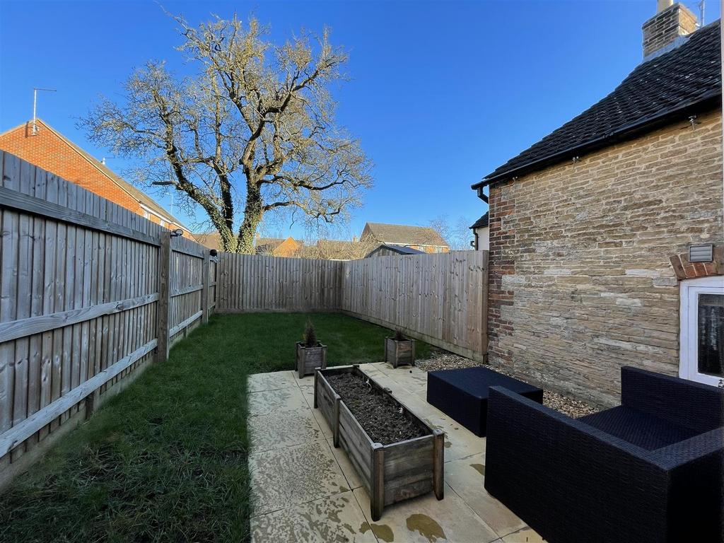 Rear Garden use.jpeg
