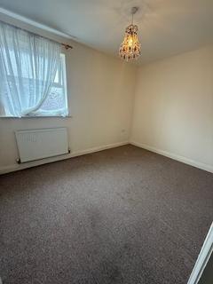 2 bedroom flat to rent, Florence Road, Bournemouth, BH5