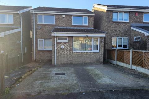 3 bedroom detached house to rent, Tyndale Walk, Batley