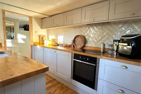 2 bedroom terraced house for sale, High Street, Angmering, Littlehampton, West Sussex, BN16