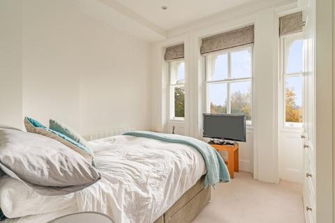 1 bedroom apartment for sale, Calverley Park Gardens, Tunbridge Wells, Kent