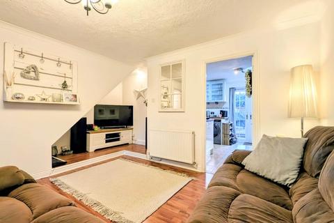 3 bedroom terraced house for sale, Chalet Hill, Bordon GU35