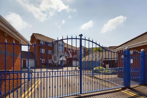 2 bedroom flat to rent, Quay 2000, Horseshoe Bridge, Southampton