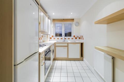 2 bedroom flat to rent, Quay 2000, Horseshoe Bridge, Southampton
