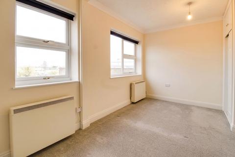 undefined, High Street, St.Neots PE19