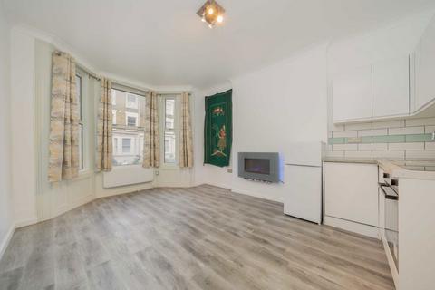 1 bedroom flat to rent, Hopgood Street, London W12