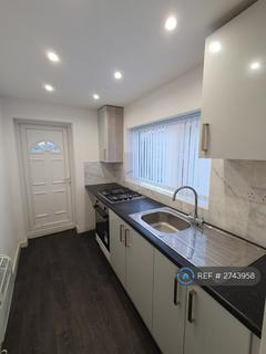 3 bedroom terraced house to rent, Higher Wood Street, Middleton, Manchester, M24