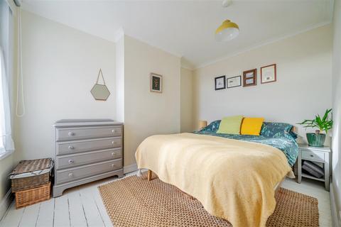 2 bedroom terraced house for sale, Tonbridge Road, Maidstone
