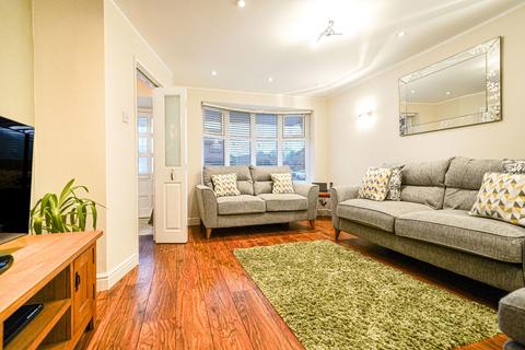 3 bedroom detached house for sale, Hall Dale Close, Hall Green