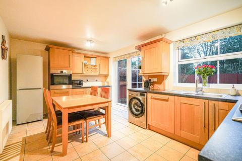 3 bedroom detached house for sale, Hall Dale Close, Hall Green