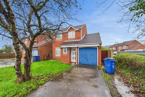 3 bedroom detached house for sale, Sherbourne Drive, Burton-On-Trent DE14