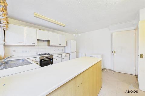 3 bedroom detached house for sale, Sherbourne Drive, Burton-On-Trent DE14