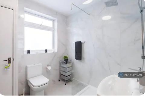 1 bedroom in a house share to rent, London, London, HA0