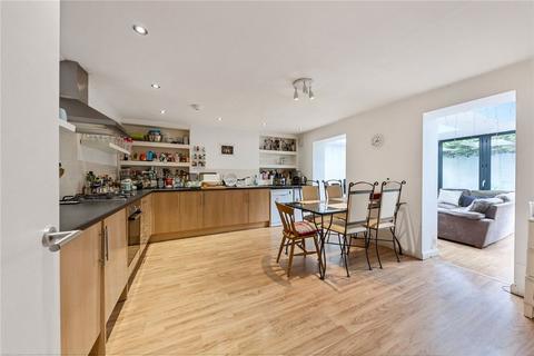 3 bedroom flat to rent, Leighton Road, London NW5