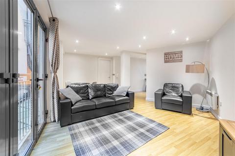 2 bedroom apartment to rent, Melbourne Street, Newcastle Upon Tyne