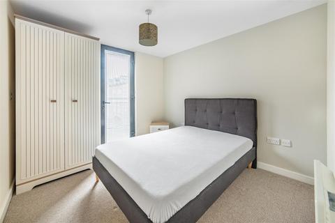 2 bedroom apartment to rent, Melbourne Street, Newcastle Upon Tyne