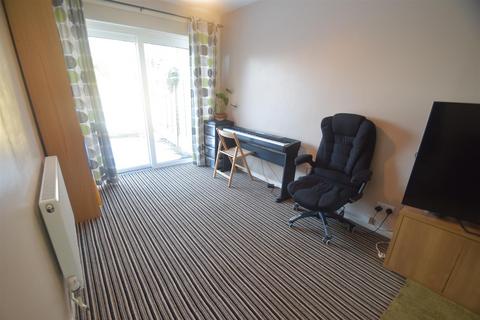 undefined, Meadow View Close, Newport