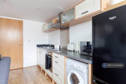 2 bedroom flat to rent, Wimbledon House, Leicester, LE1