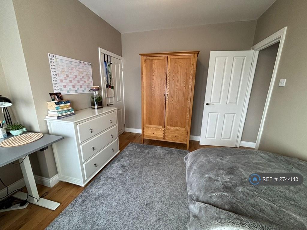 2nd Bedroom