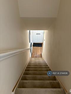 2 bedroom terraced house to rent, Wilf Brown Close, Rugby, CV21