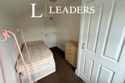 1 bedroom in a house share to rent, Room 3 21 Portland, PE21