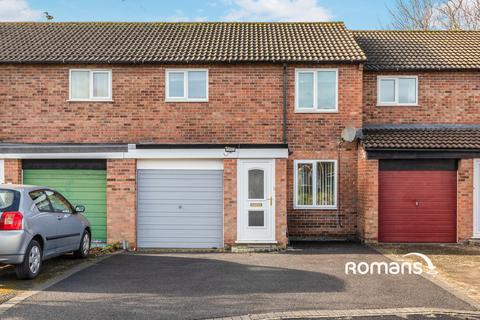 3 bedroom terraced house to rent, Charles Avenue, Stoke Gifford, Bristol, BS34