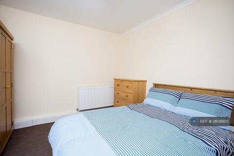 1 bedroom in a house share to rent, Twyford Avenue, Portsmouth, PO2