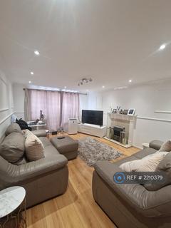 3 bedroom terraced house to rent, Harper Close, Grays, RM16