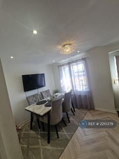 3 bedroom terraced house to rent, Harper Close, Grays, RM16