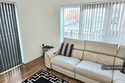 1 bedroom in a flat share to rent, Jeremiah Road, Wolverhampton, WV10