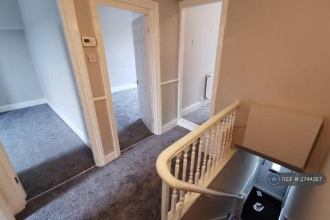 3 bedroom flat to rent, Addison Street, North Shields, NE29