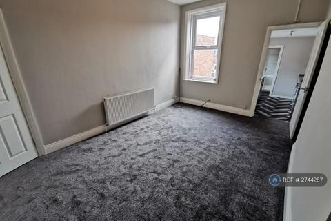 3 bedroom flat to rent, Addison Street, North Shields, NE29