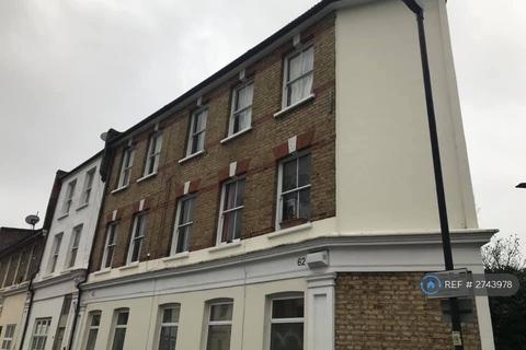 2 bedroom flat to rent, Hinton Road, London, SE24