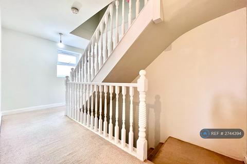 undefined, Pembroke Road, London, E17