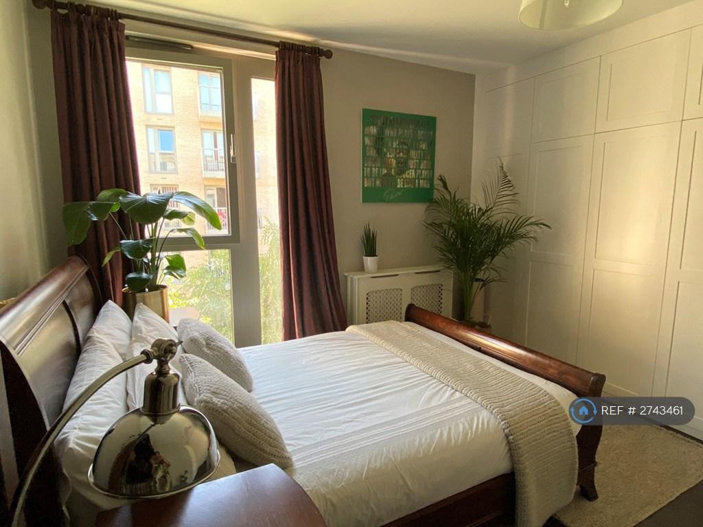 East Facing Bedroom With Sun In The Morning