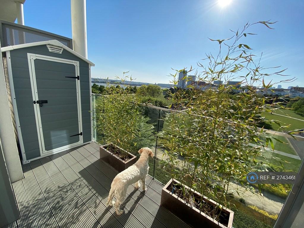 2nd Floor Balcony Mirroring The One Below