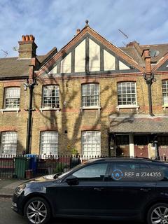 2 bedroom maisonette to rent, Merrow Street, London, SE17