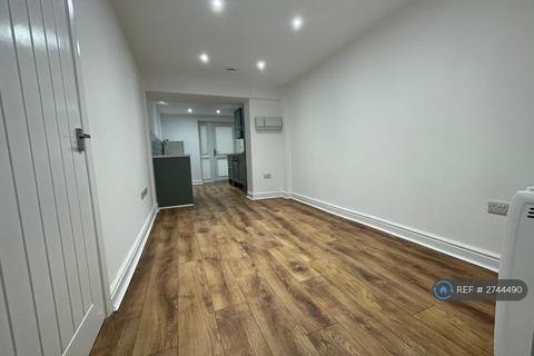 1 bedroom flat to rent, The Whitehouse, Cannock, WS11