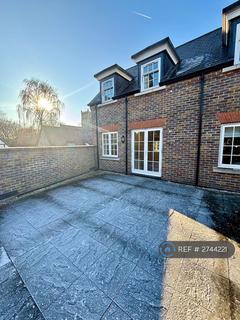 2 bedroom flat to rent, High Street, Eton, Windsor, SL4